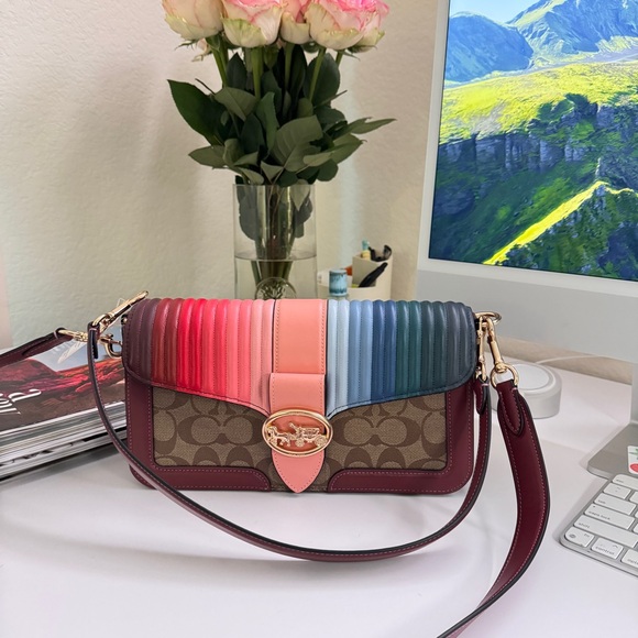 Coach GEORGIE SHOULDER BAG SIGNATURE CANVAS-RAINBOW LINEAR QUILTING C1530 - Picture 1 of 8